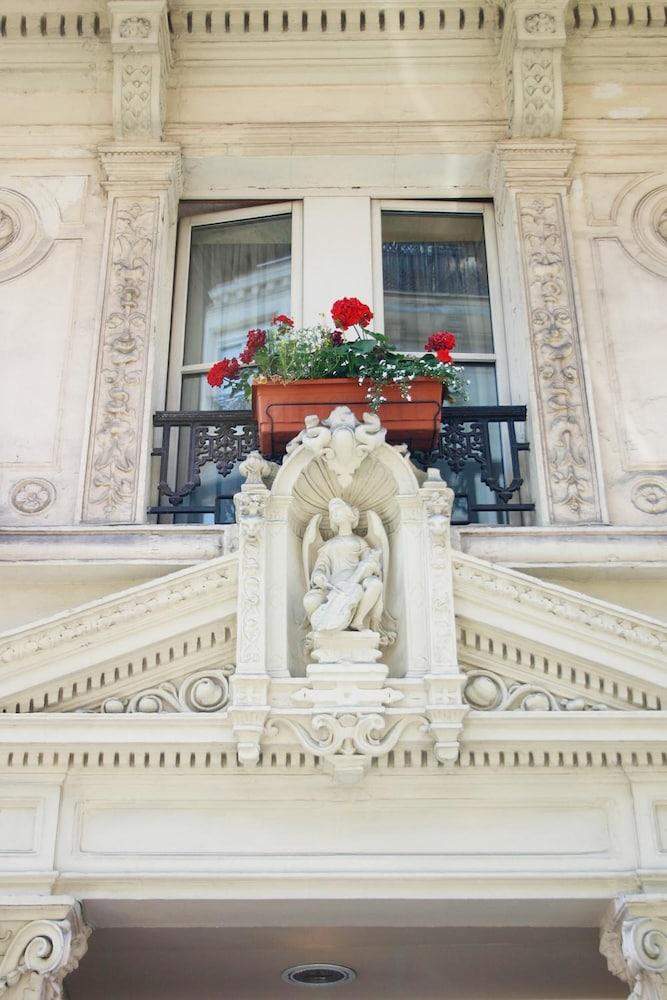 Hotel Meslay Republique Párizs Kültér fotó